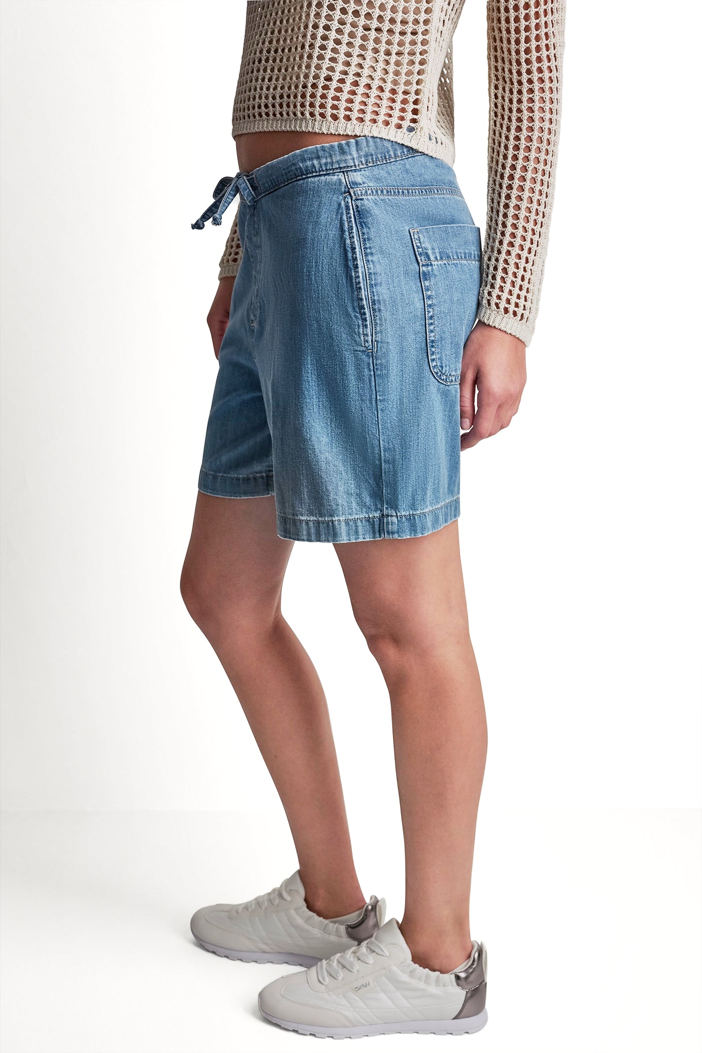 MID-RISE RELAXED DENIM SHORT WITH DRAWCORD - Image 4