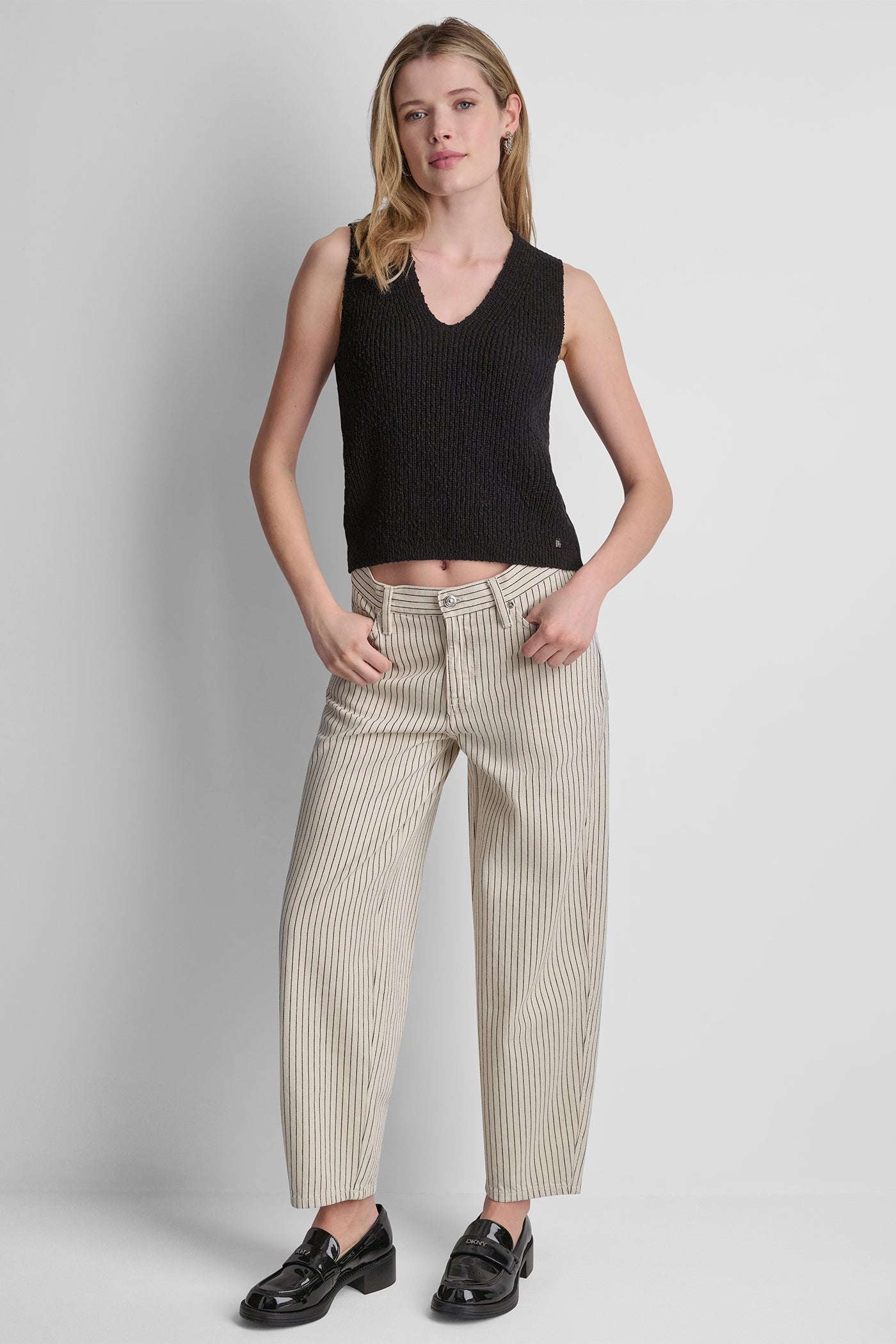 V-NECK SWEATER TANK - Image 2