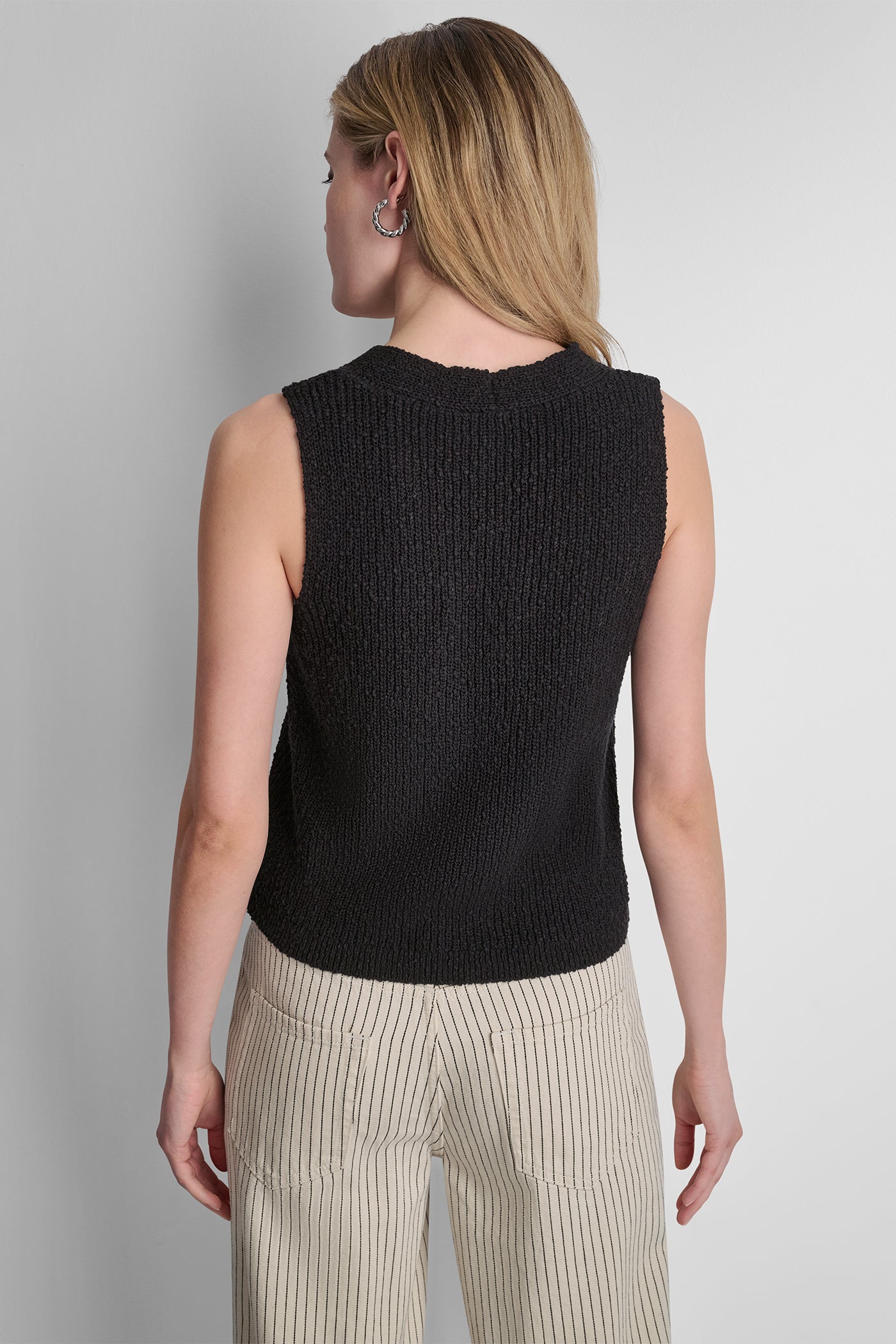 V-NECK SWEATER TANK - Image 3