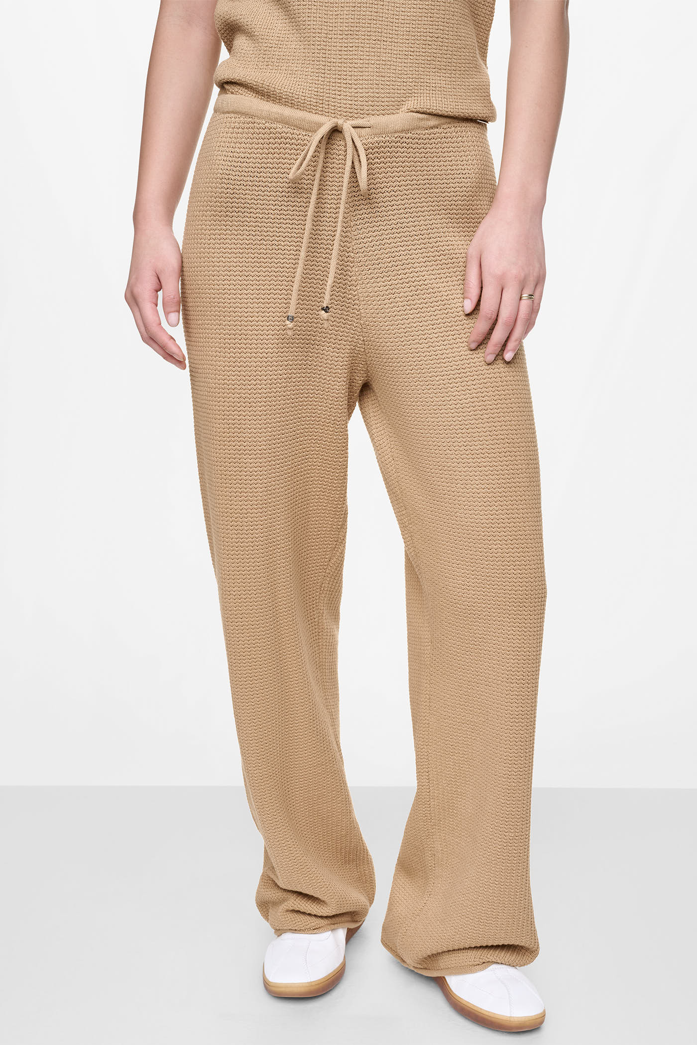 TUCK STITCH HIGH-RISE DRAWSTRING PANT - Image 2