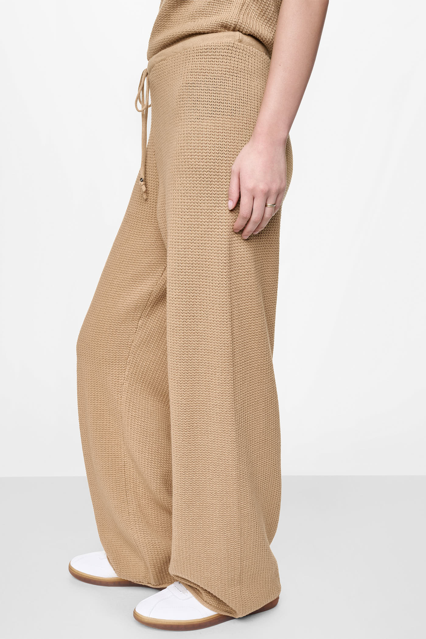 TUCK STITCH HIGH-RISE DRAWSTRING PANT - Image 4