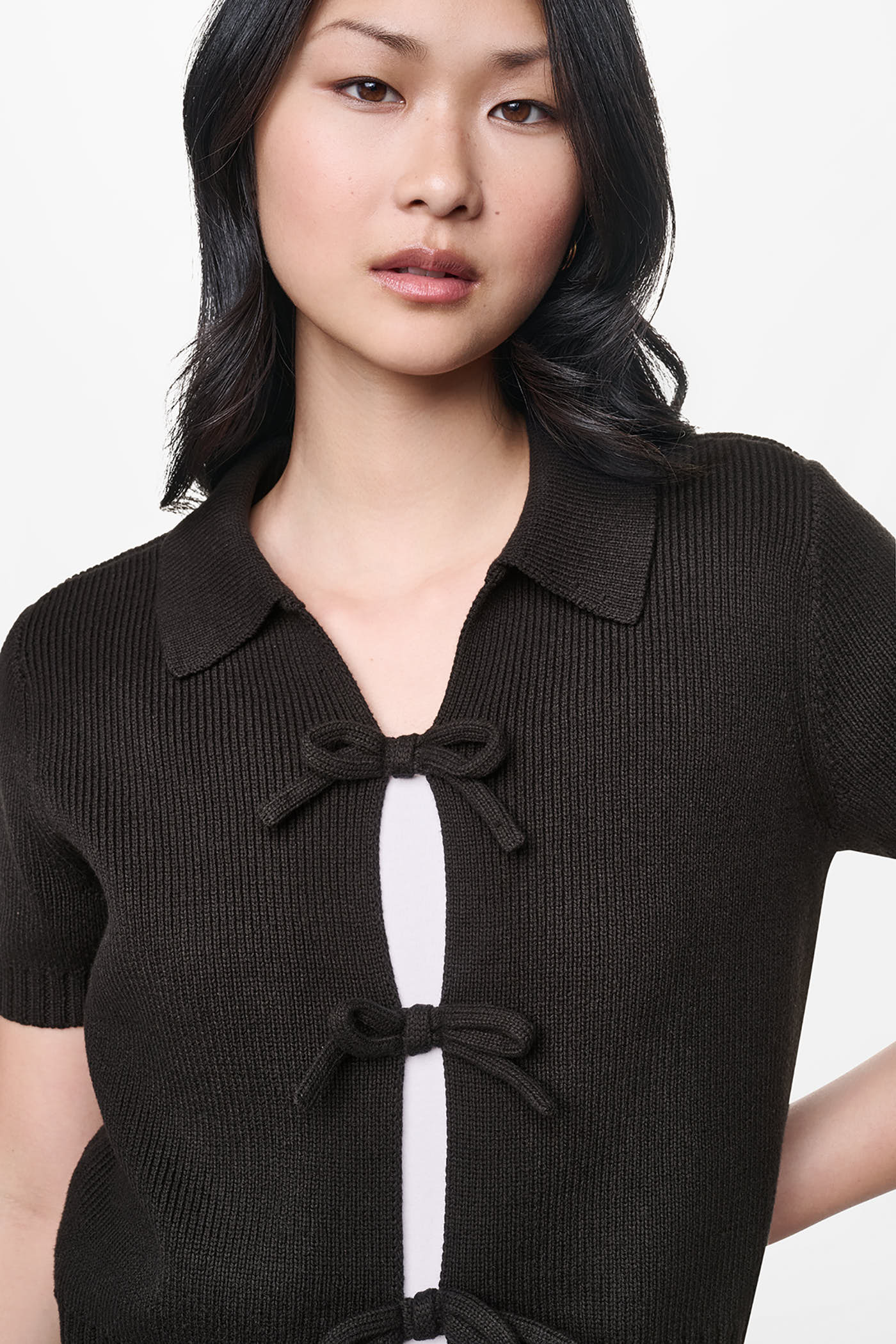 SHORT SLEEVE TIE FRONT POLO SWEATER - Image 2
