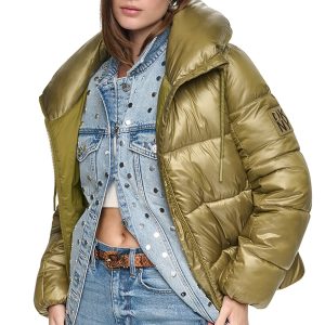 QUILTED PUFFER WITH DRAMA COLLAR