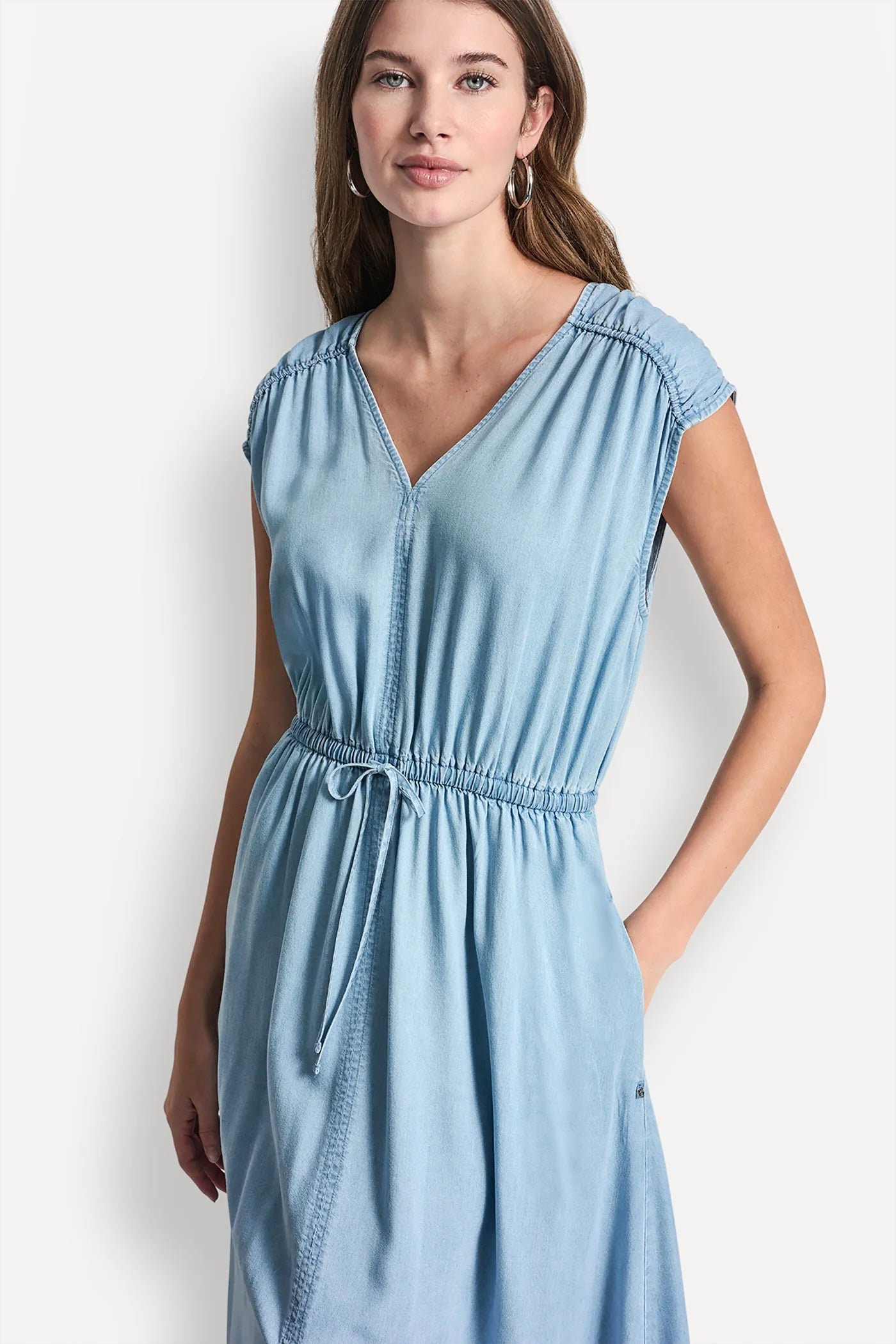 RUCHED V-NECK DRESS WITH TIE WAIST - Image 2