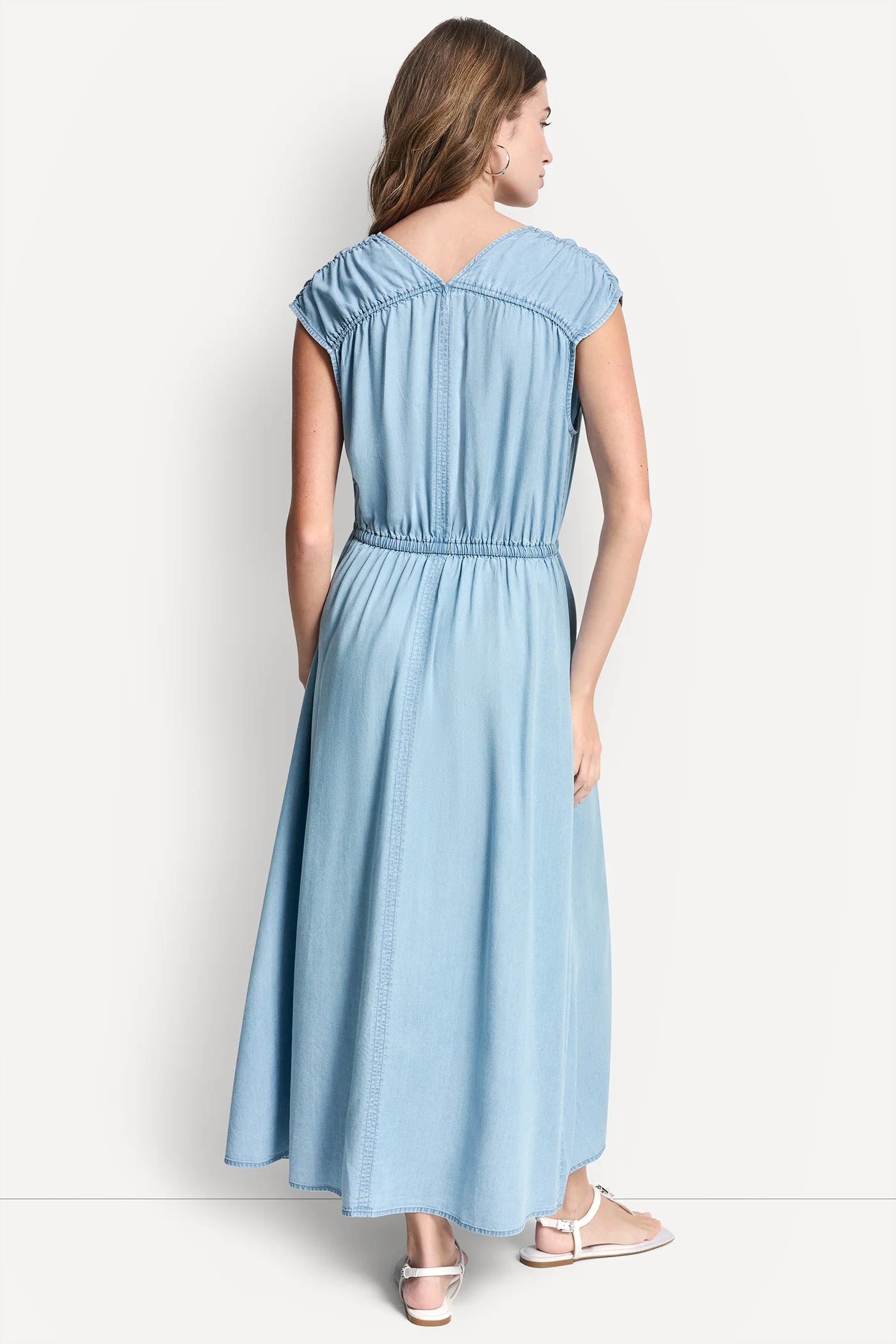 RUCHED V-NECK DRESS WITH TIE WAIST - Image 3