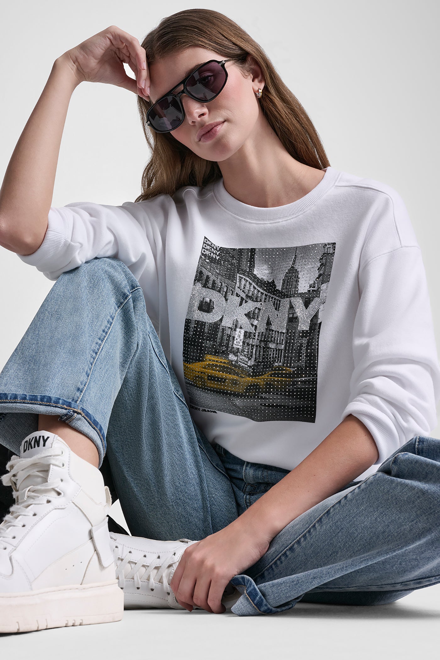 DKNY RHINESTONE TAXI LOGO SWEATSHIRT - Image 8