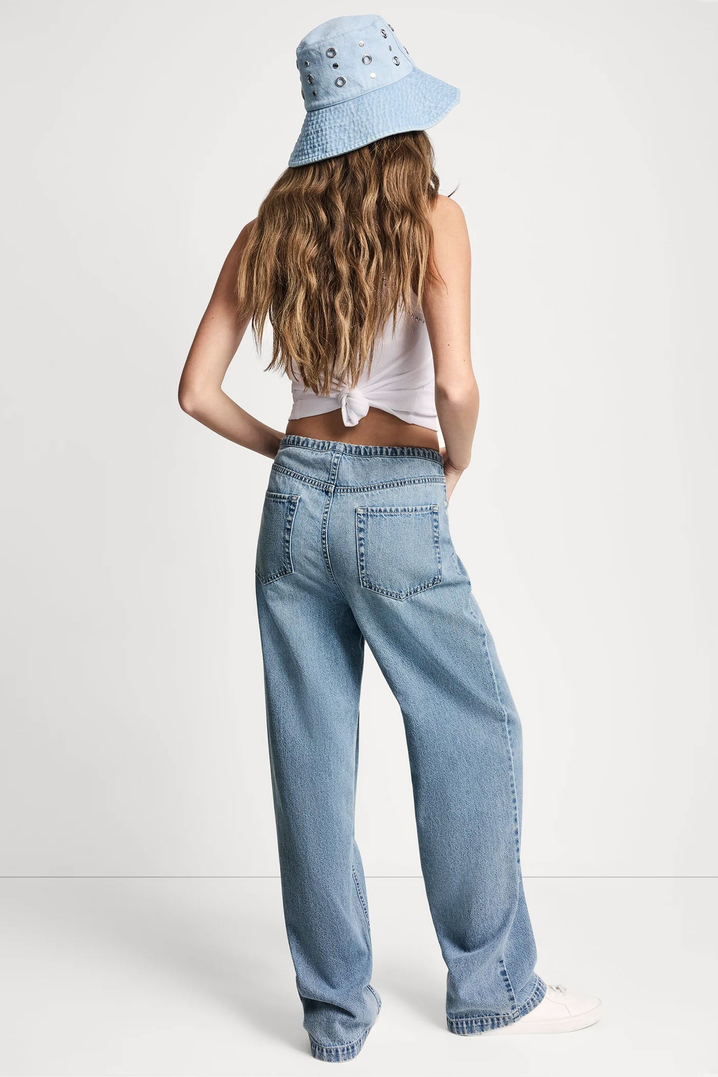 MID-RISE RELAXED STRAIGHT LEG WITH DRAWCORD - Image 3