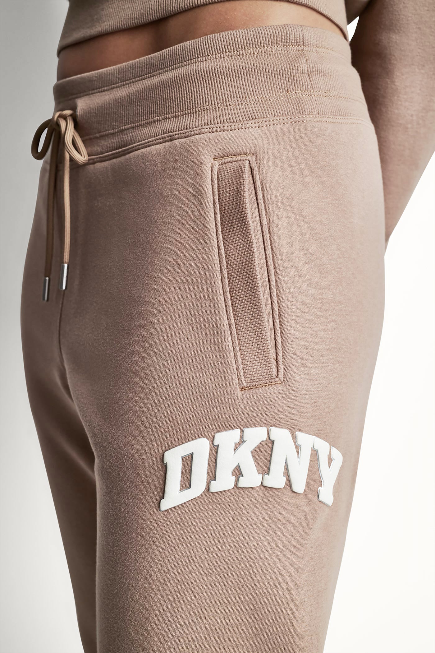 MID-RISE VARSITY LOGO JOGGER - Image 6