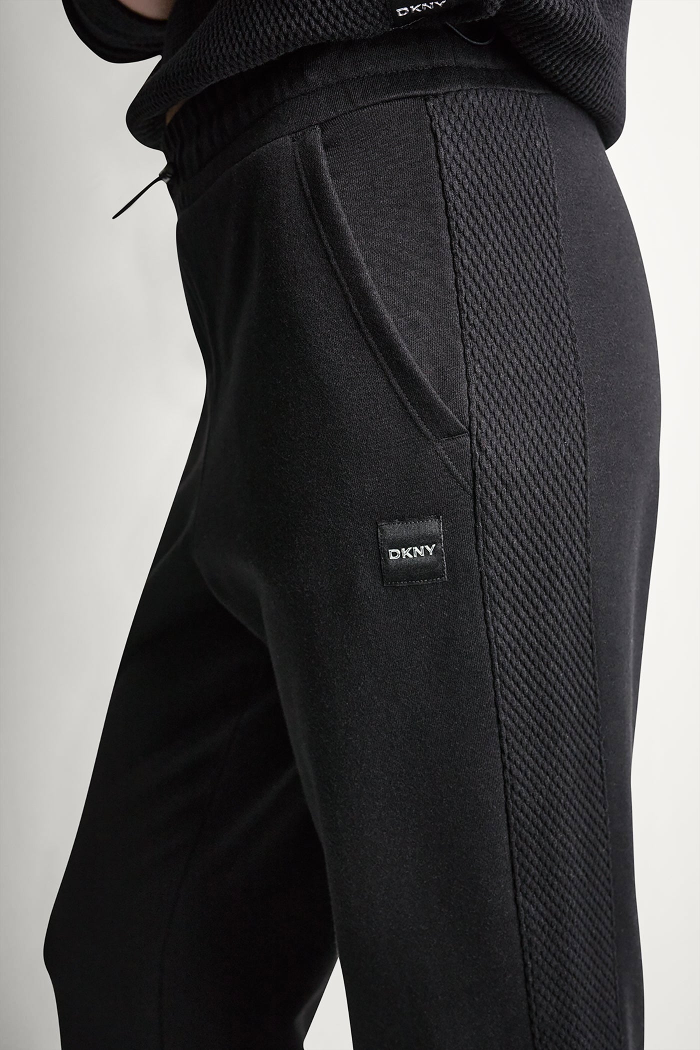 JACQUARD MIX HIGH-RISE ANKLE PANT - Image 4
