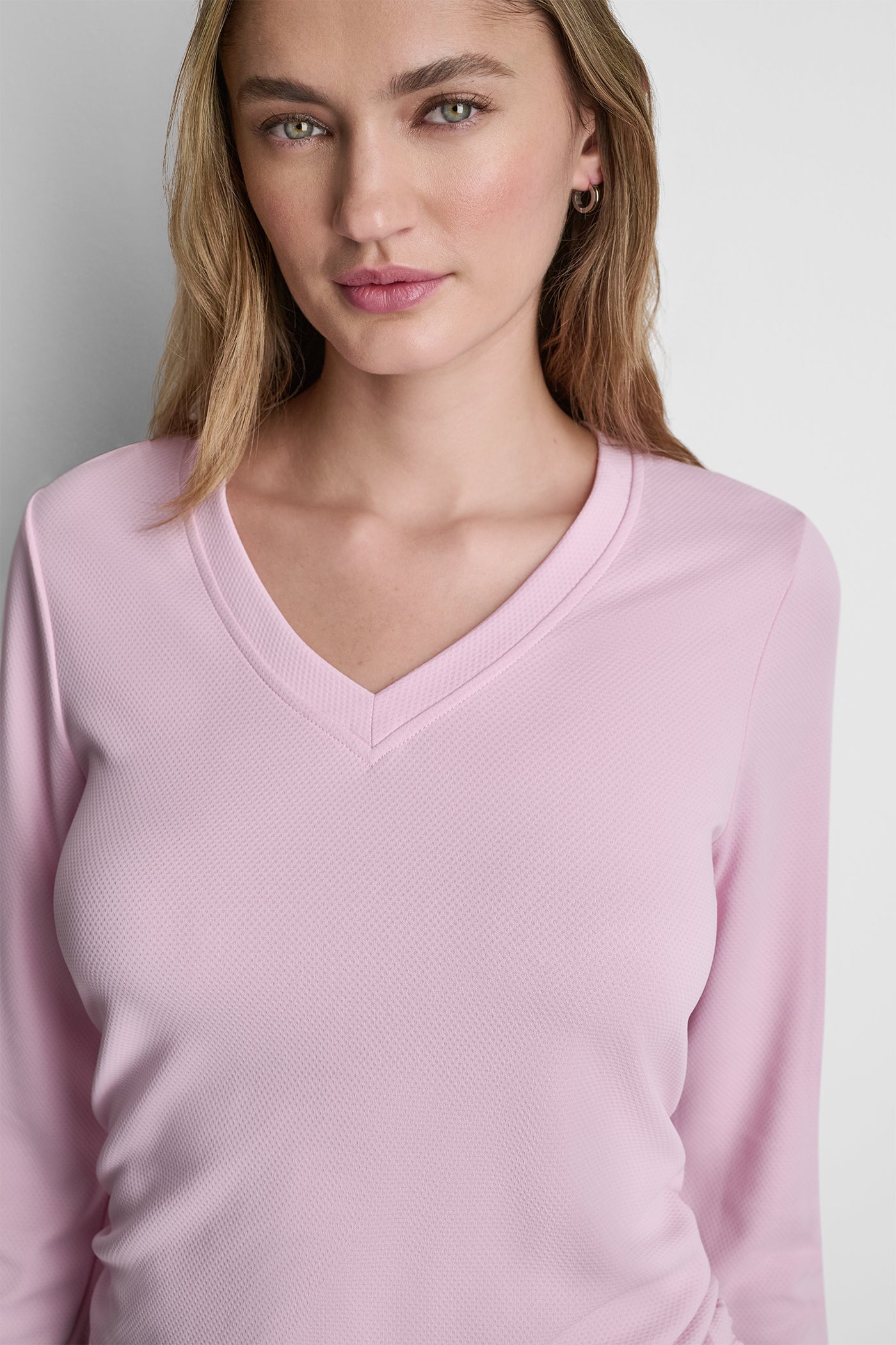 LONG SLEEVE V-NECK TECH TEE - Image 2