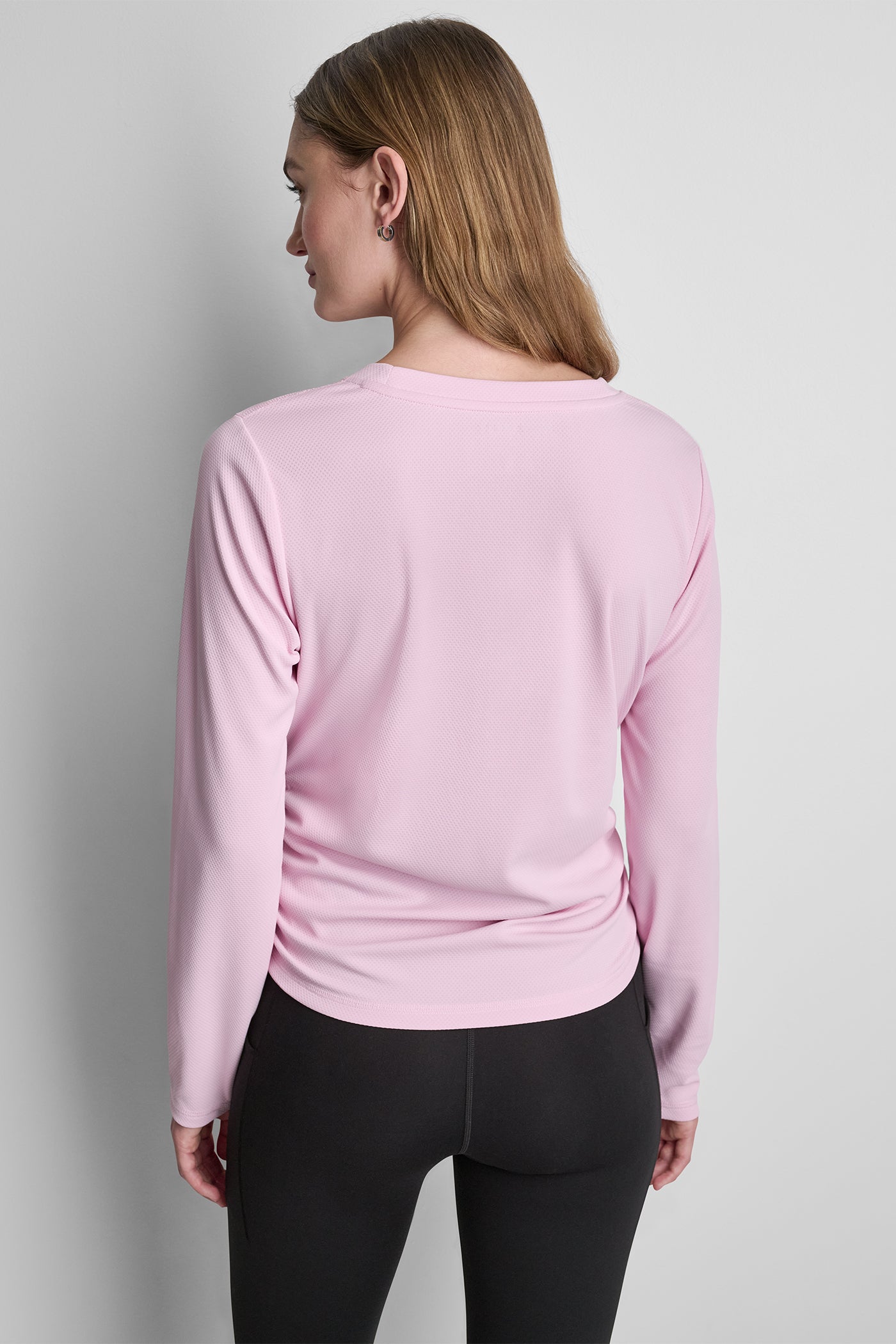 LONG SLEEVE V-NECK TECH TEE - Image 3