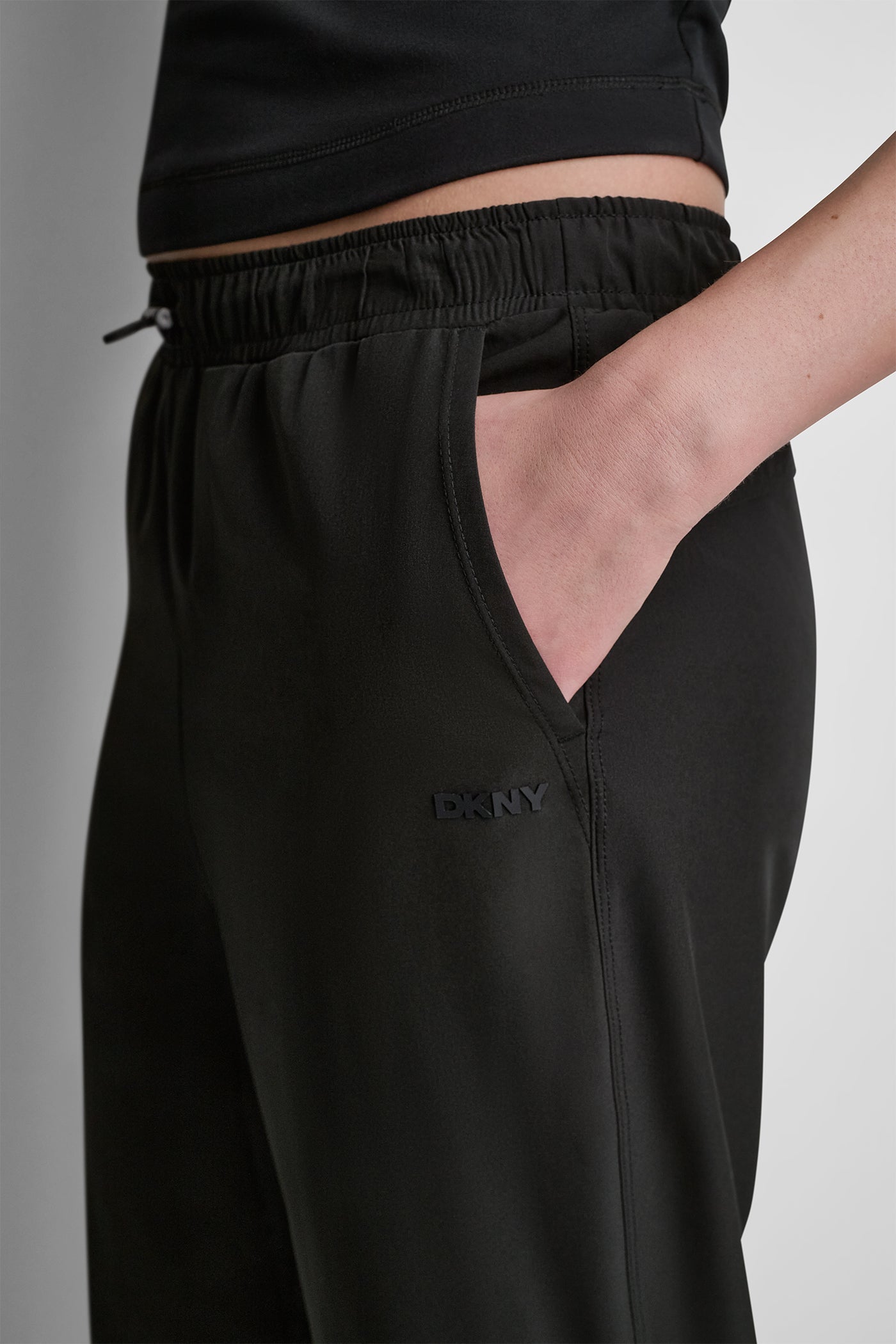 HIGH-RISE TAPERED STRAIGHT LEG PANT - Image 6