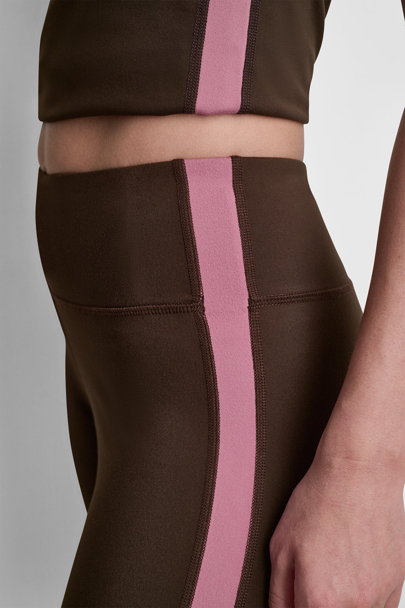 BALANCE COMPRESSION SIDE STRIPE FLARE LEGGING - Image 5