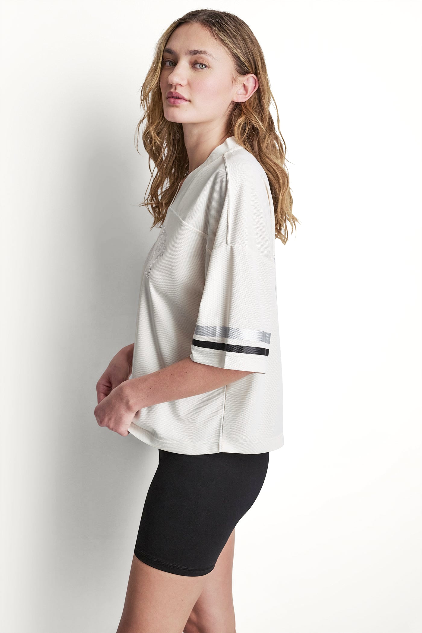 RHINESTONE VARSITY LOGO V-NECK JERSEY - Image 3