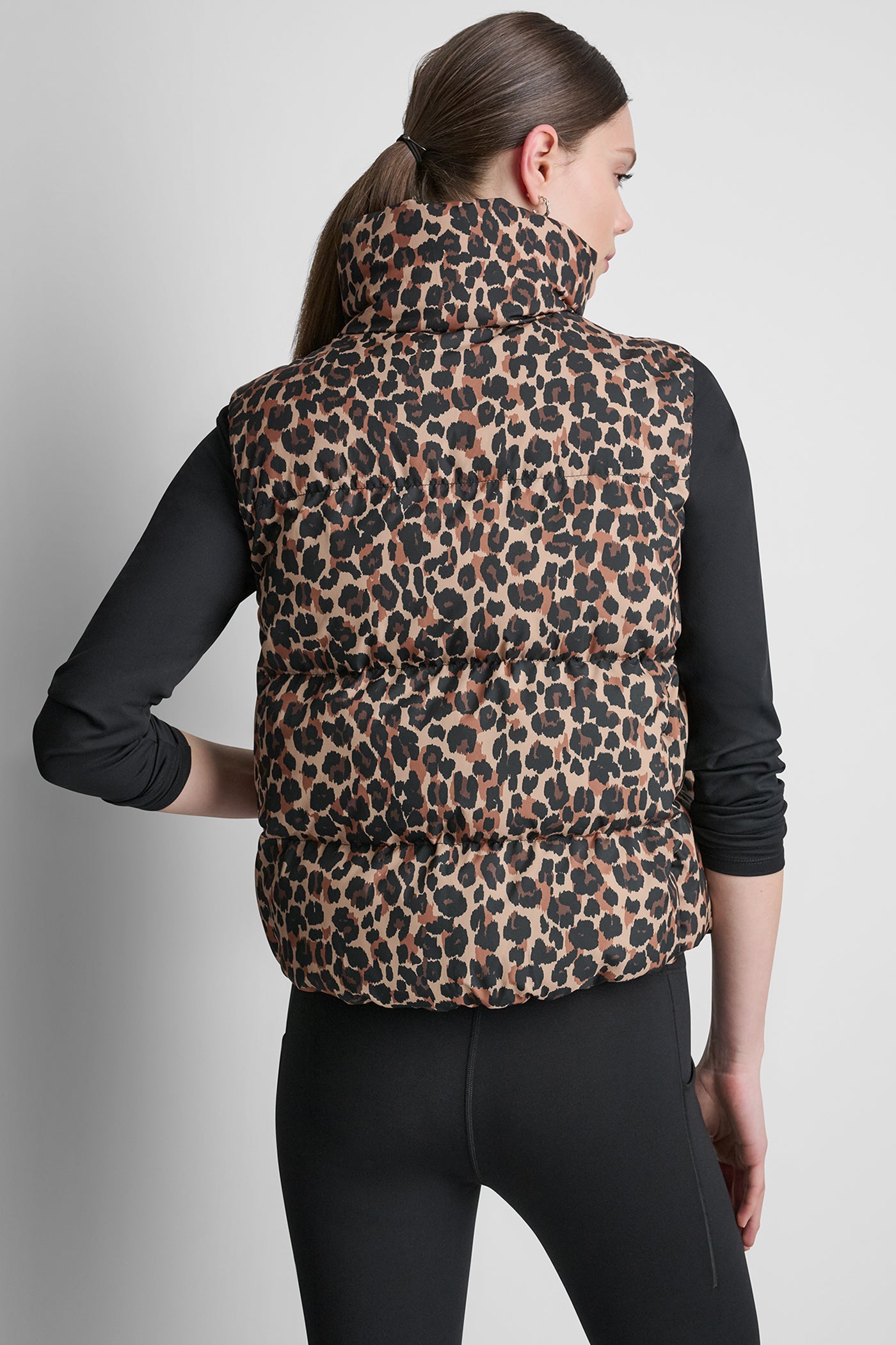 PRINTED MOCK NECK VEST - Image 3