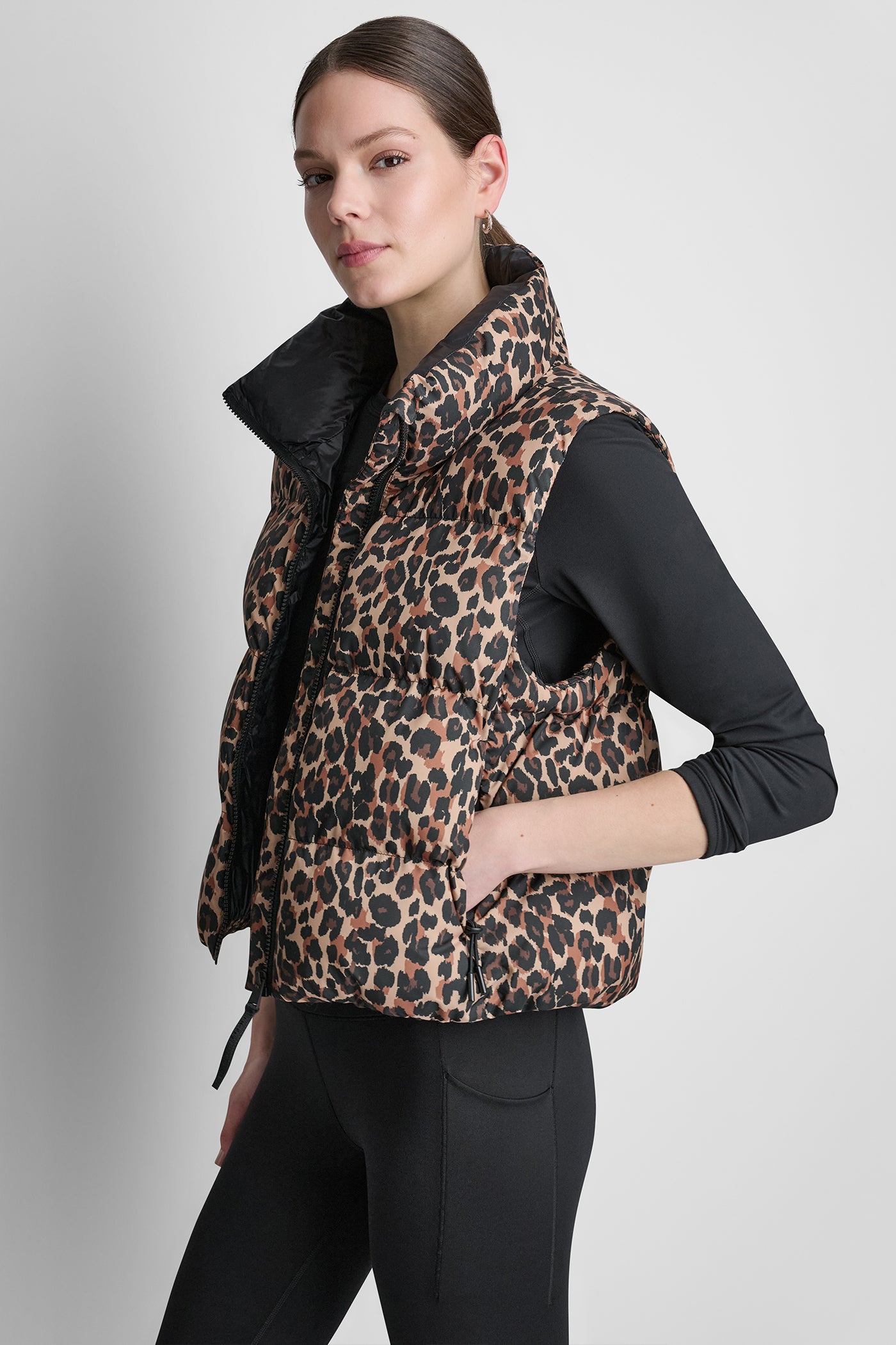 PRINTED MOCK NECK VEST - Image 4