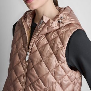 HOODED DIAMOND QUILTED VEST