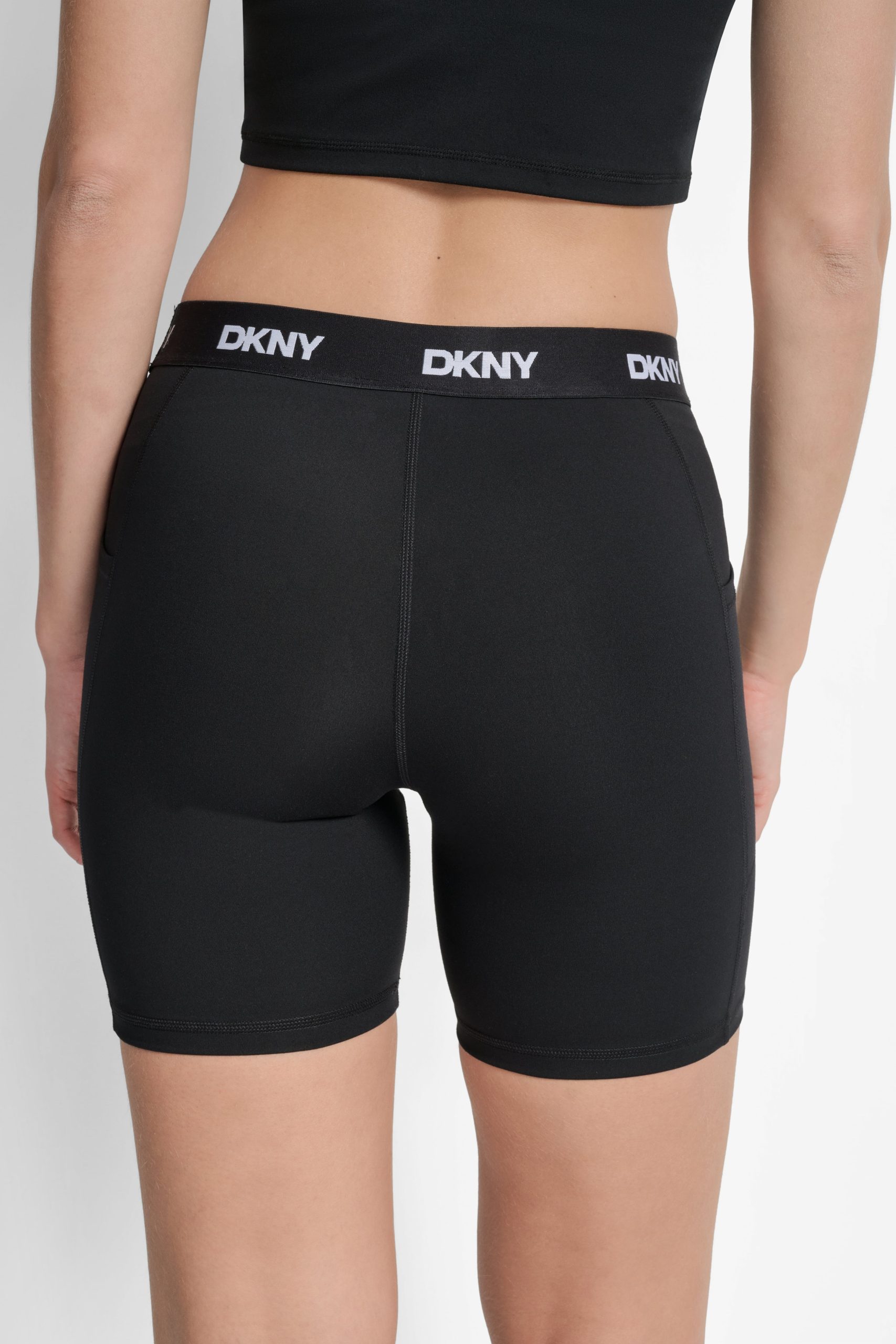 BALANCE COMPRESSION LOGO BIKE SHORT - Image 6
