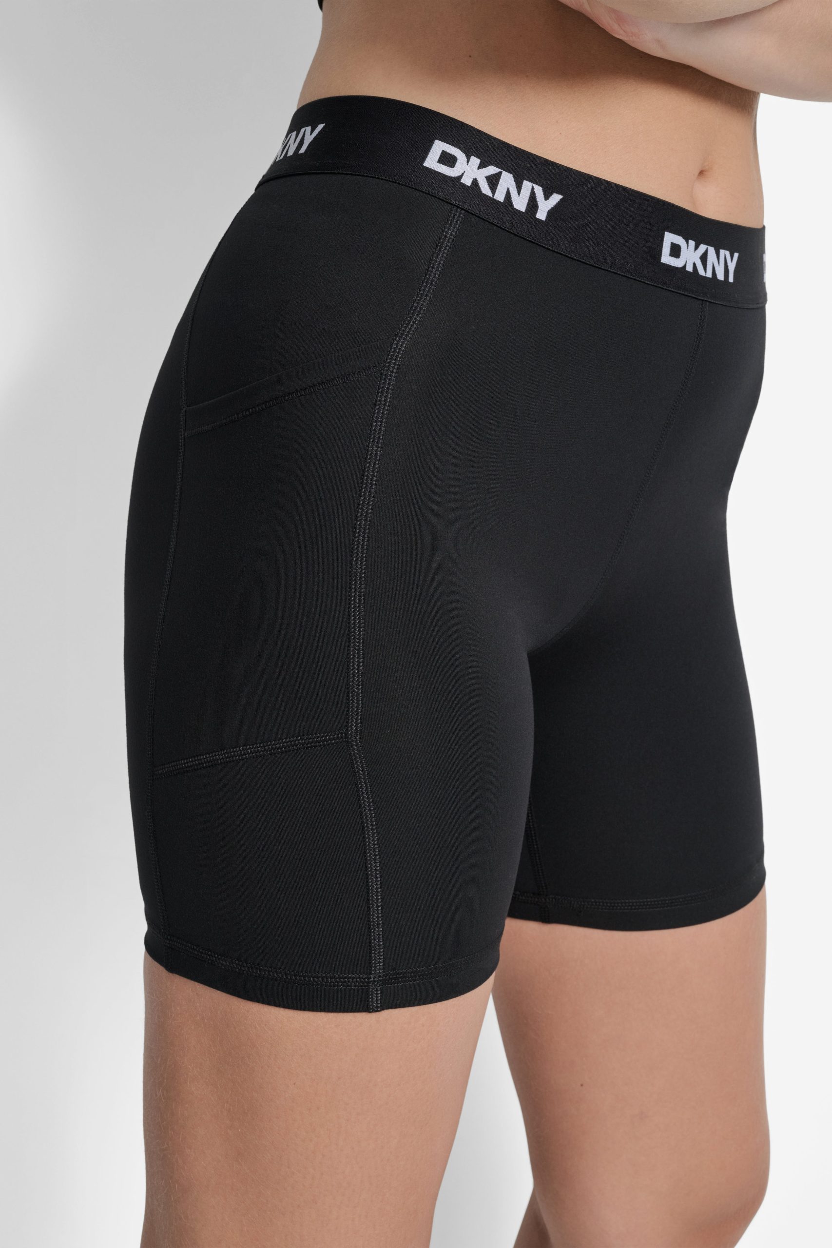 BALANCE COMPRESSION LOGO BIKE SHORT - Image 4