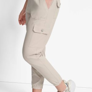 HIGH-RISE RELAXED CARGO JOGGER