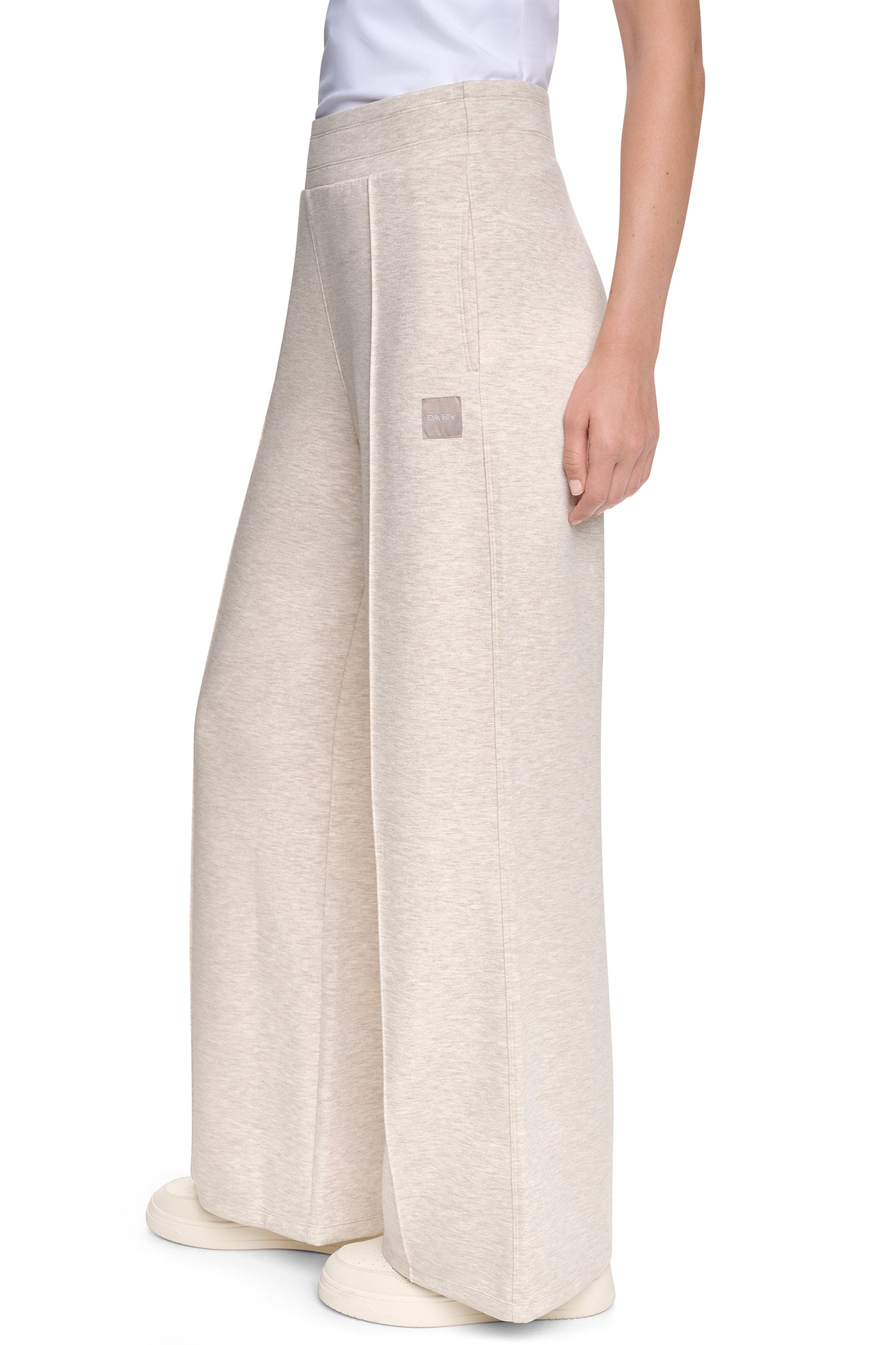 HIGH-RISE PINTUCKED WIDE-LEG PANT - Image 4