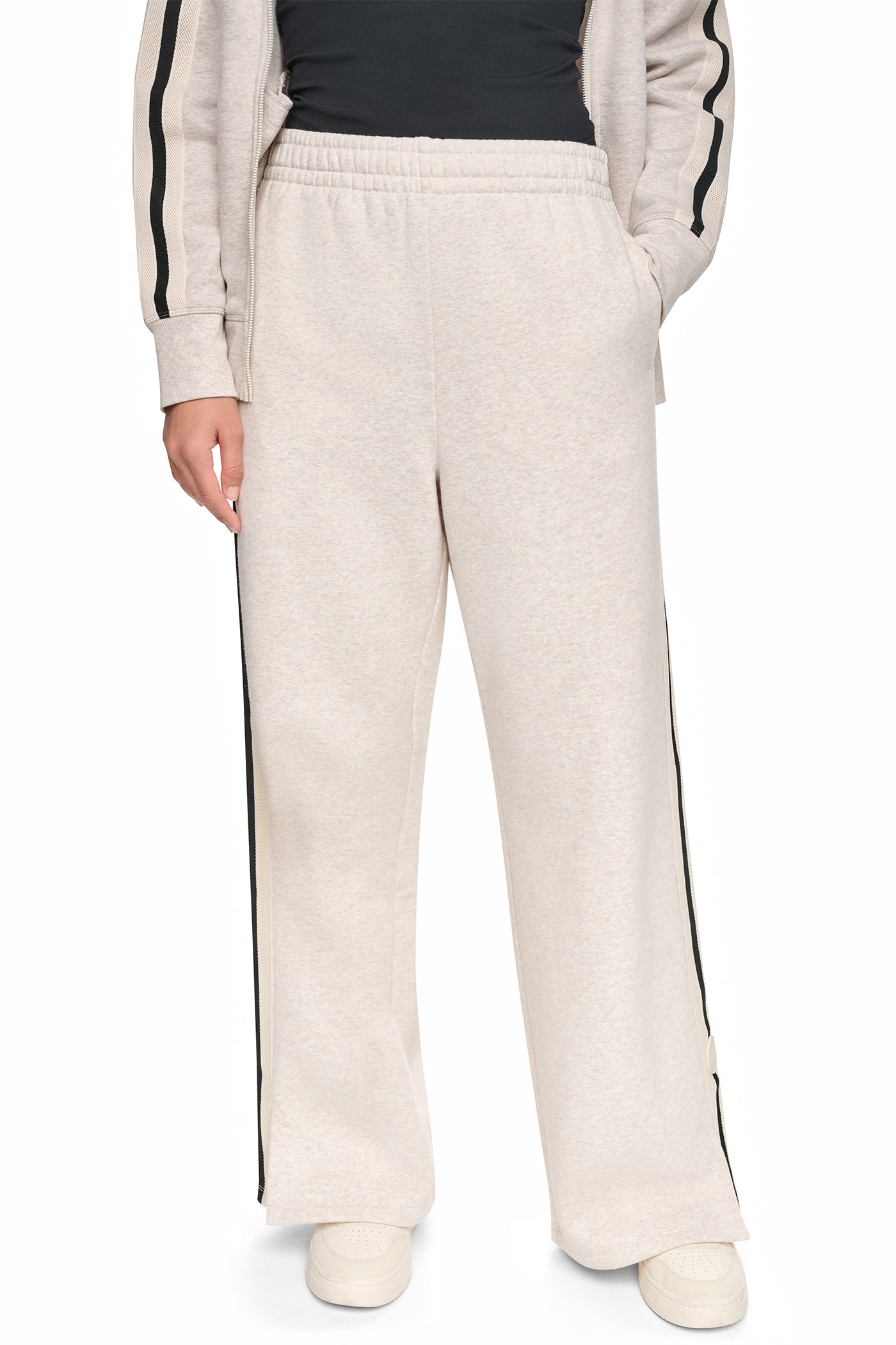 HIGH-RISE STRAIGHT LEG TRACK PANT - Image 4
