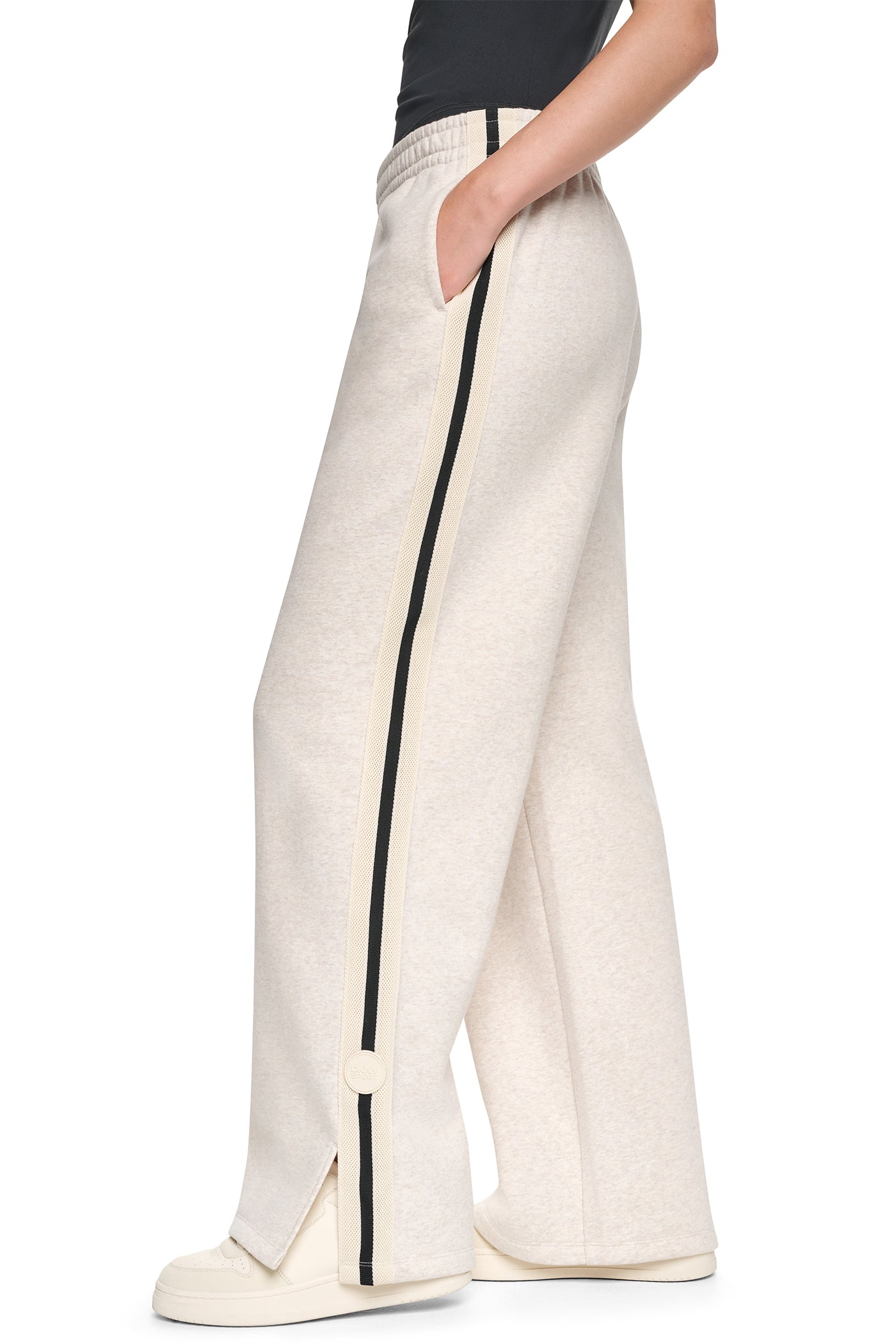 HIGH-RISE STRAIGHT LEG TRACK PANT