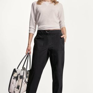 HIGH-RISE SLIM UTILITY JOGGER
