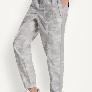 HIGH-RISE SLIM UTILITY JOGGER