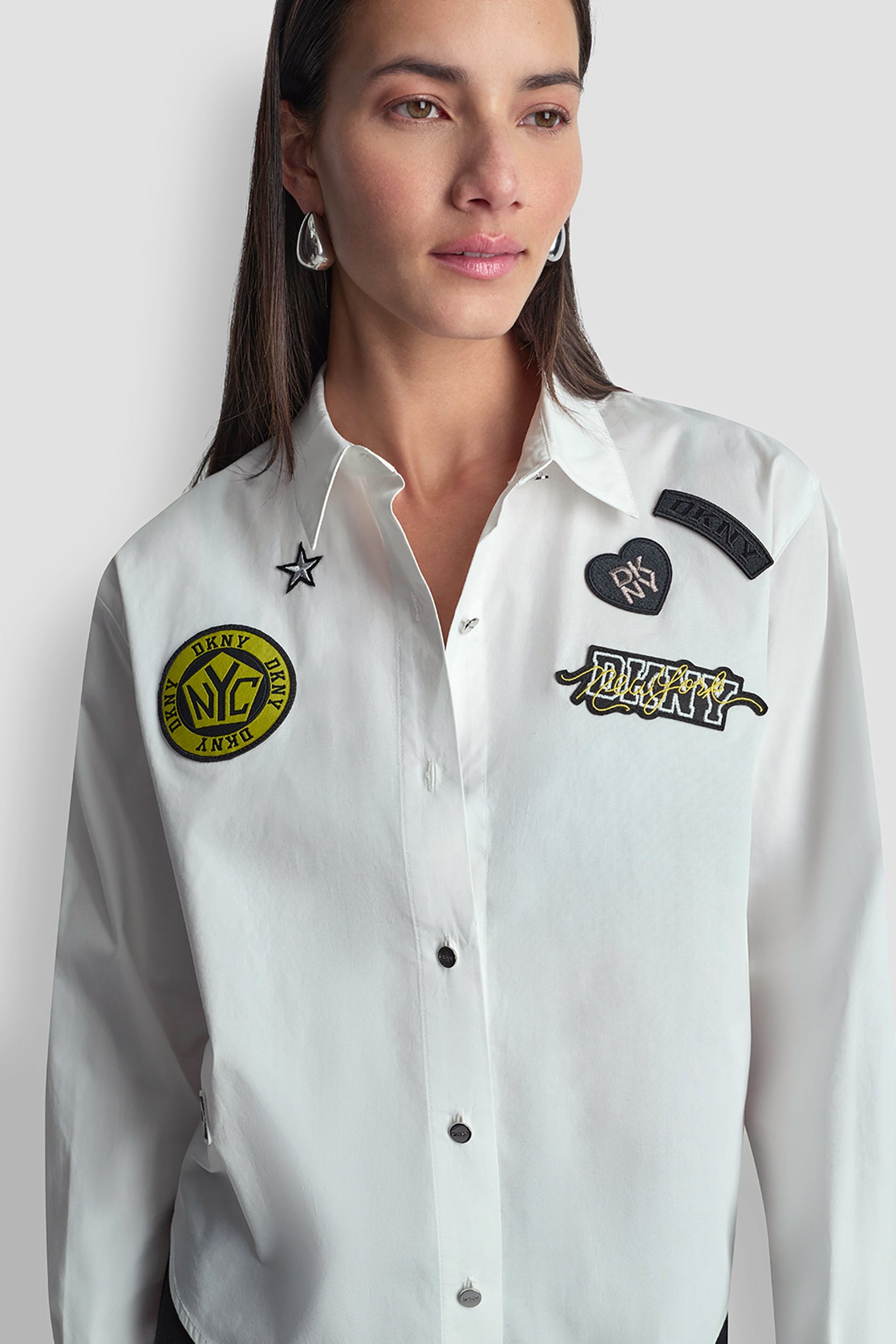 1989 LOGO PINS AND PATCHES SHIRT - Image 5