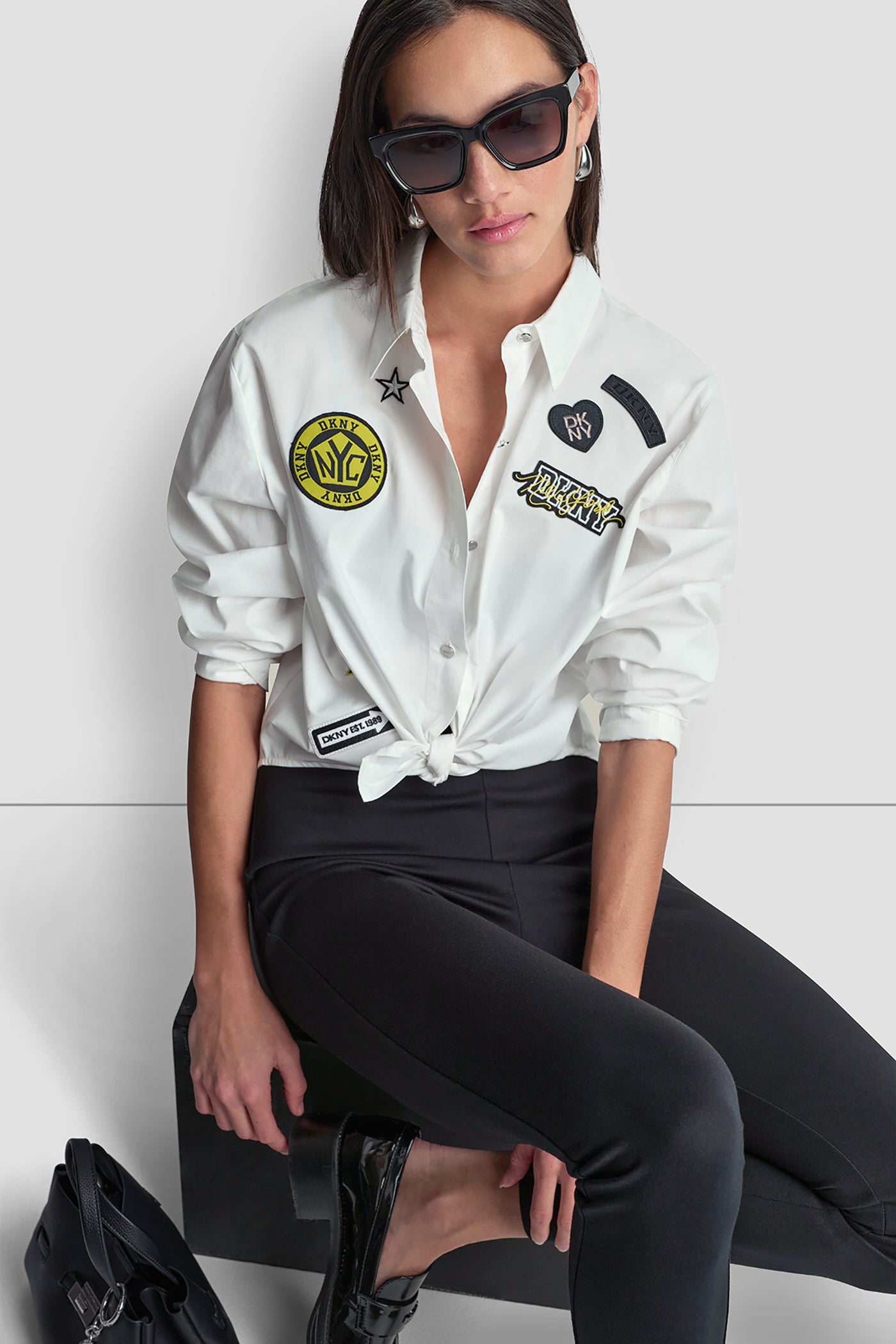 1989 LOGO PINS AND PATCHES SHIRT