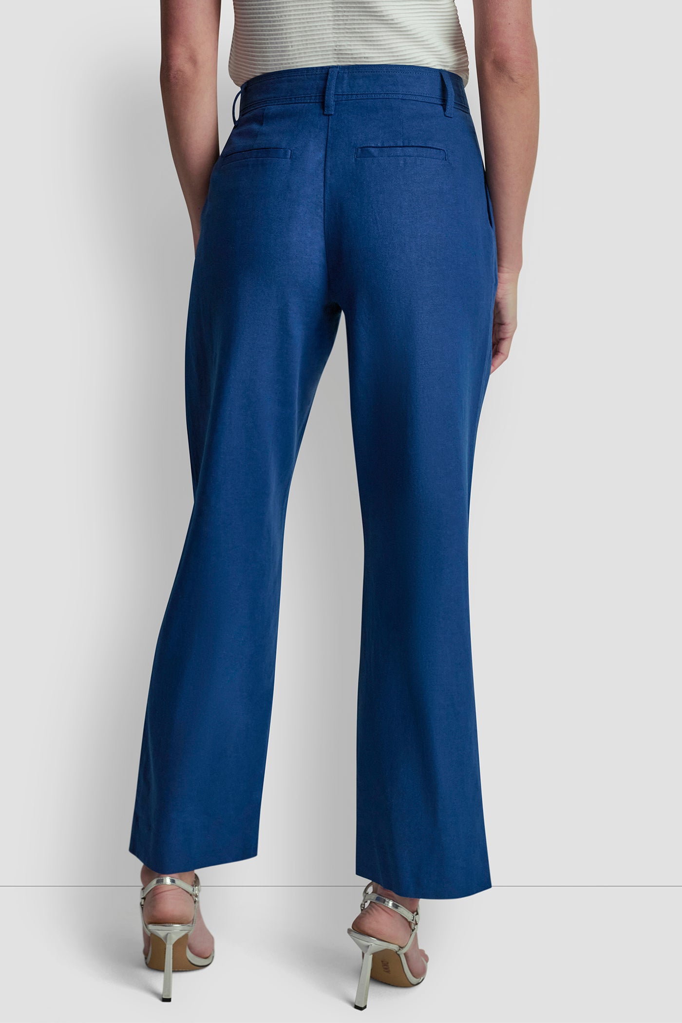 MID-RISE LINEN-BLEND TIE-WAIST PLEATED PANT - Image 3