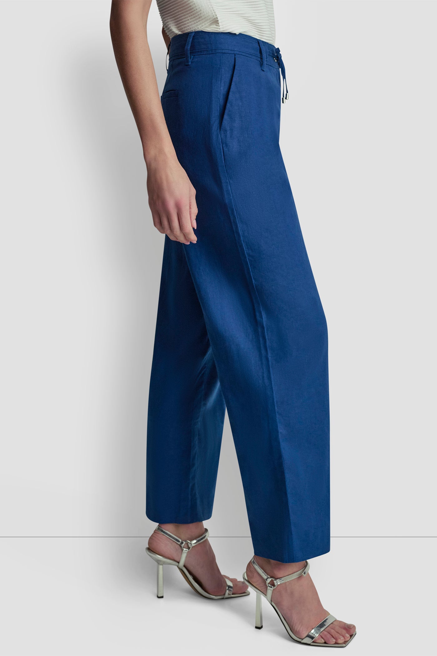 MID-RISE LINEN-BLEND TIE-WAIST PLEATED PANT - Image 4