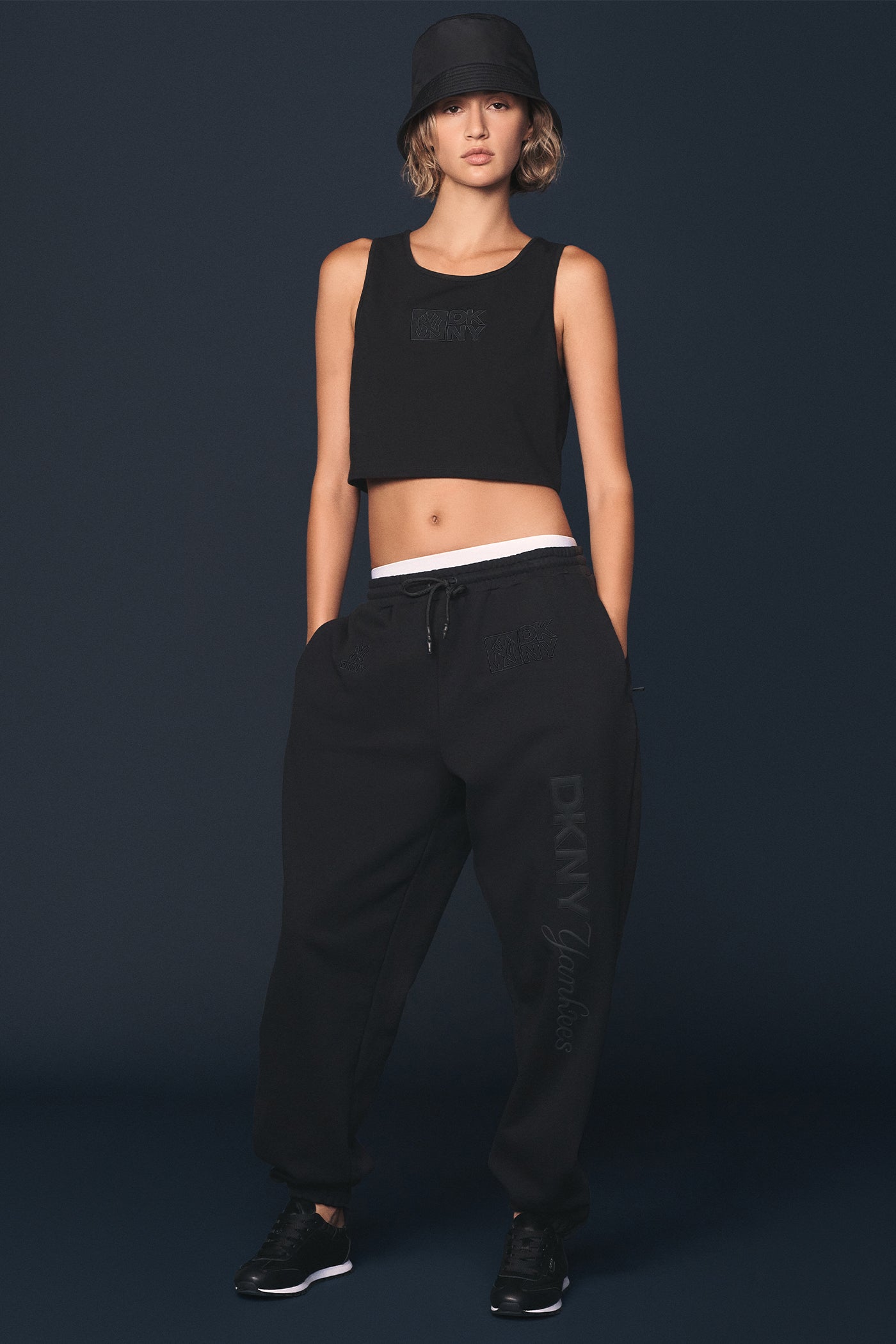 DKNY X YANKEES CROPPED TANK - Image 3