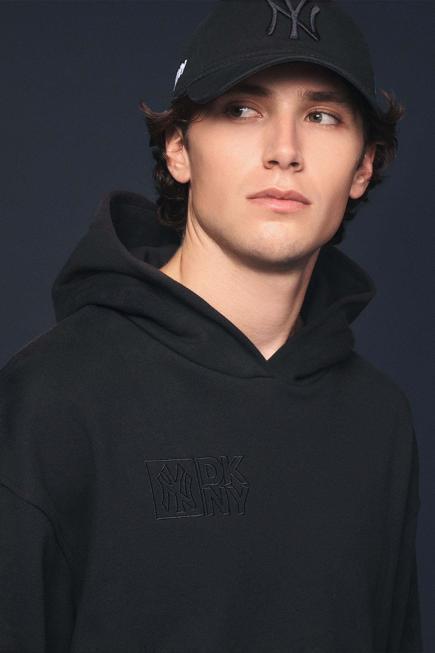 DKNY X YANKEES EMBELLISHED HOODIE - Image 7